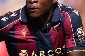 必一体育官方网站-巴塞罗那前锋离队传言,引发转会传闻的球员