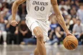 必一官方网站-关于独行侠主帅盛赞小前锋凭借出色表现带领球队取胜的信息