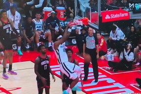 必一运动-灰熊队外线表现出色破门而入最终赢得比赛的简单介绍